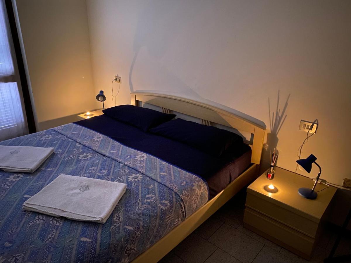 Free Parking - Blue Apartment Vicino Al Centro Сирмионе Экстерьер фото